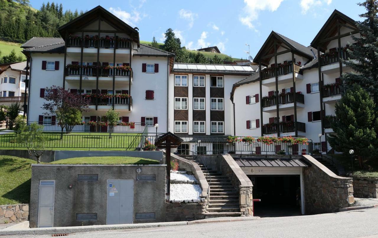 Apartments Casa Metz Santa Cristina Val Gardena Extérieur photo